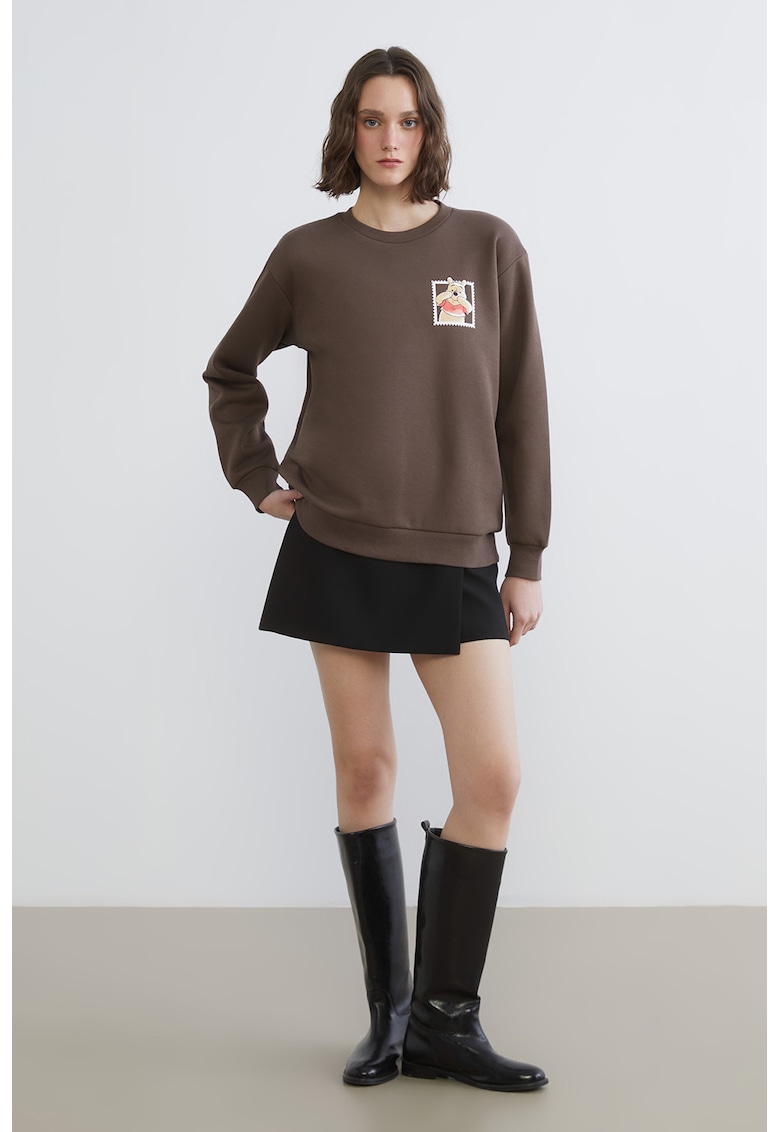 Bluza de trening supradimensionata cu Winnie The Pooh - Maro