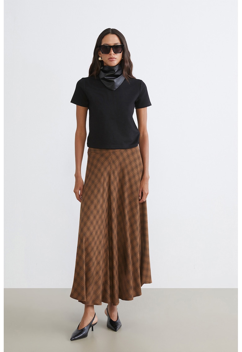 Tricou uni cu decolteu la baza gatului - Negru
