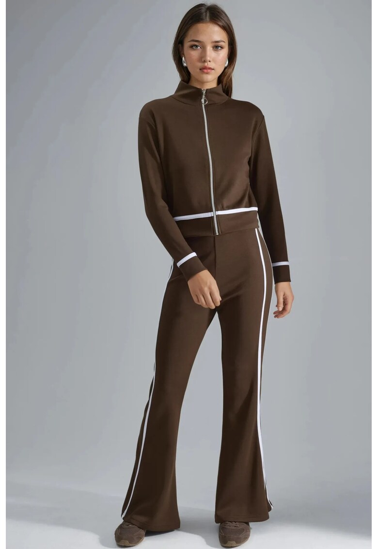 Set din doua piese - bluza cu fermoar si pantaloni evazati - maro cafea - jerseu