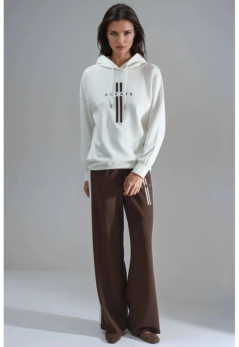 Set hanorac cu gluga si pantaloni - dungi - alb - material mediu