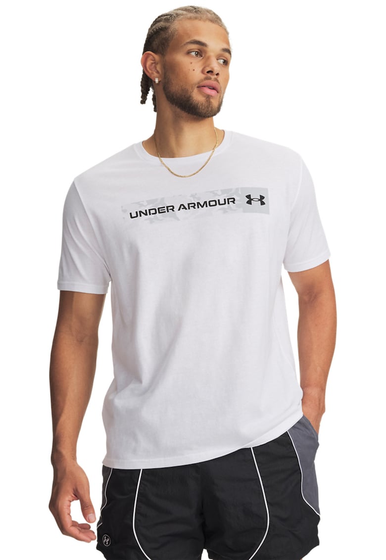 Tricou cu decolteu la baza gatului si imprimeu logo cu camuflaj - Alb/Negru/Gri