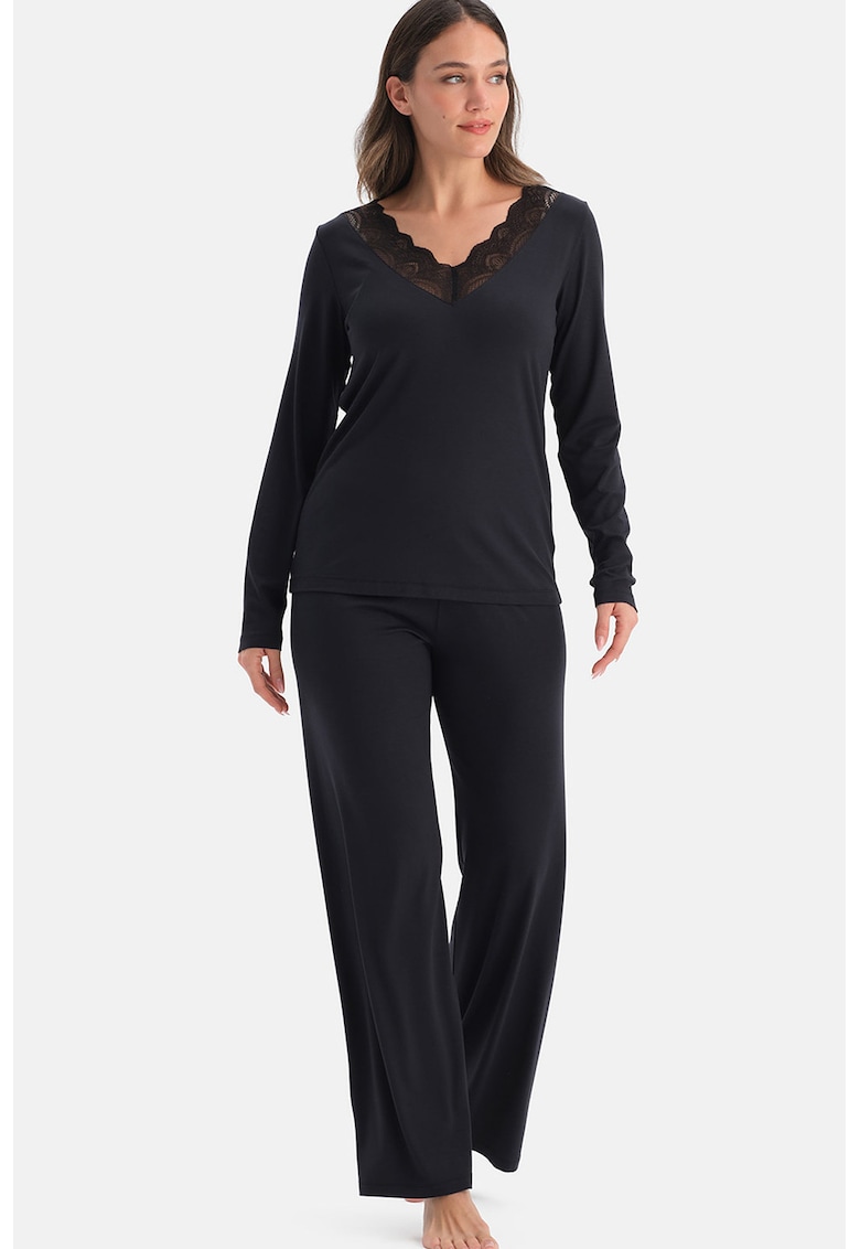Pijama lunga cu decolteu in V - Negru