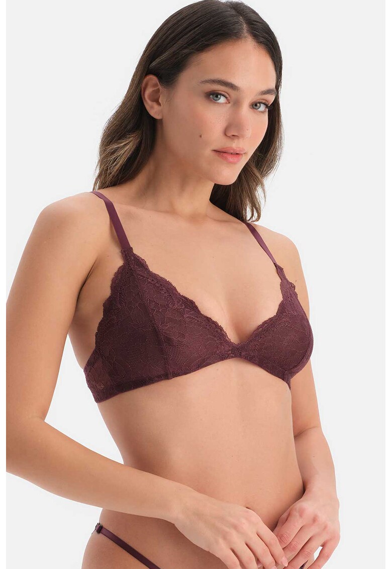 Bustiera din dantela cu cupe triunghiulare - Visiniu