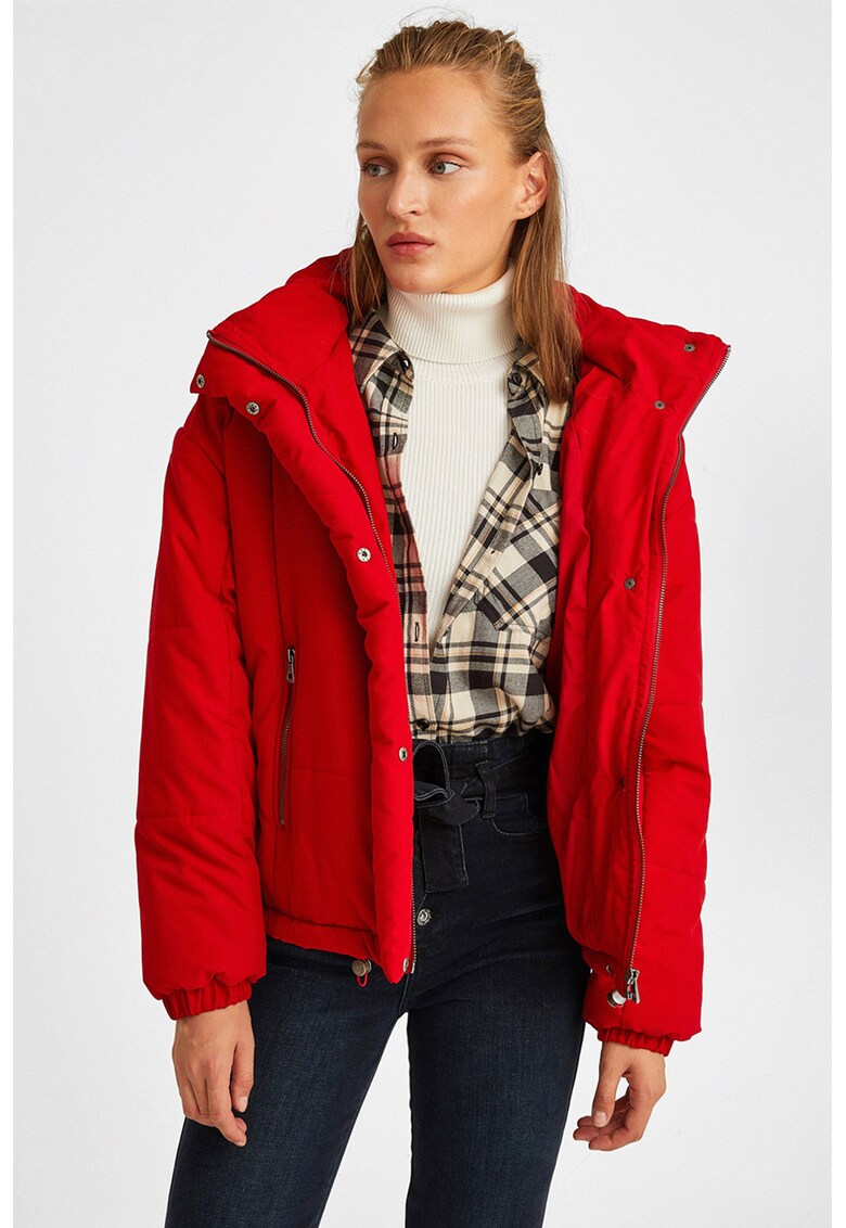 Geaca matlasata cu gluga - Rosu vermillion