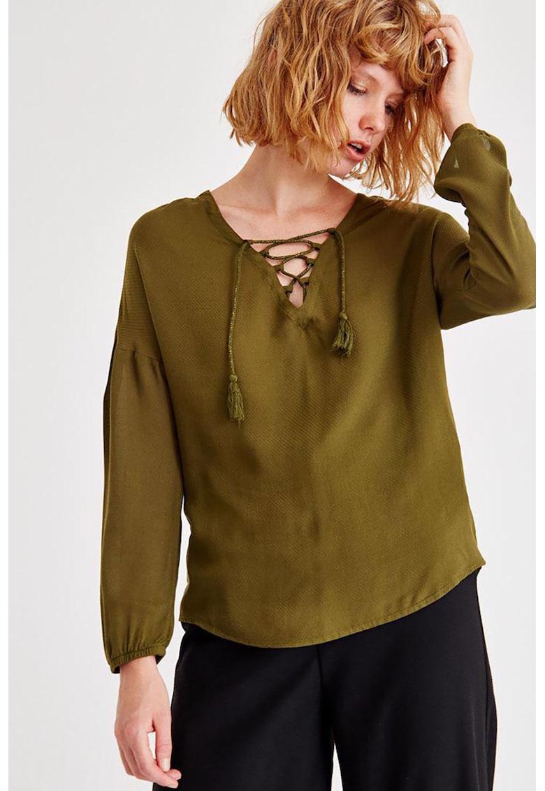 Bluza cu decolteu in V si sireturi - Verde masliniu