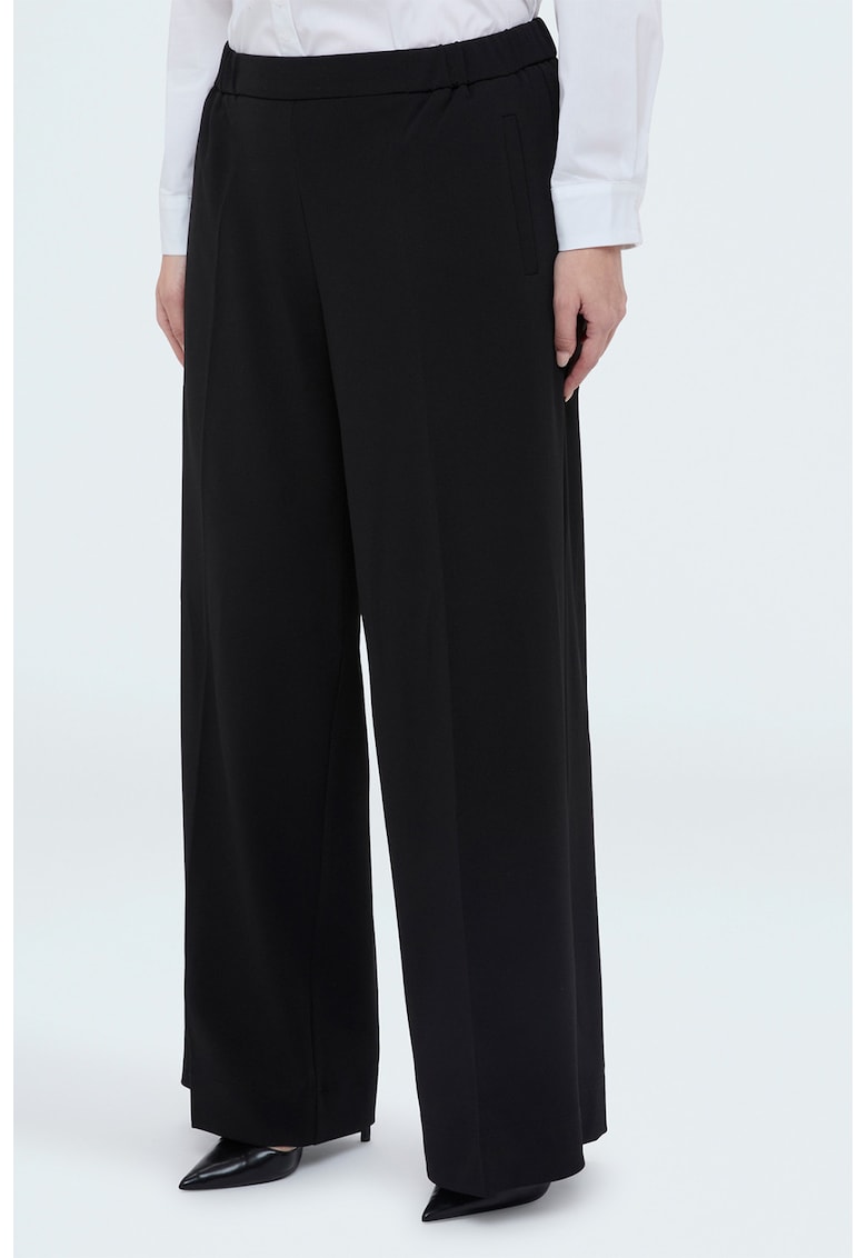 Pantaloni cu croiala ampla si detaliu cu pensa - Negru