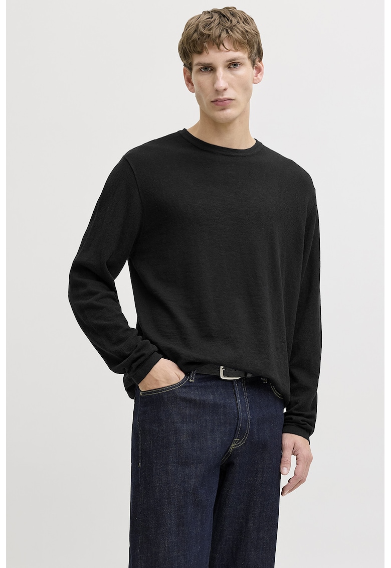 Pulover tricotat fin cu decolteu la baza gatului - Negru