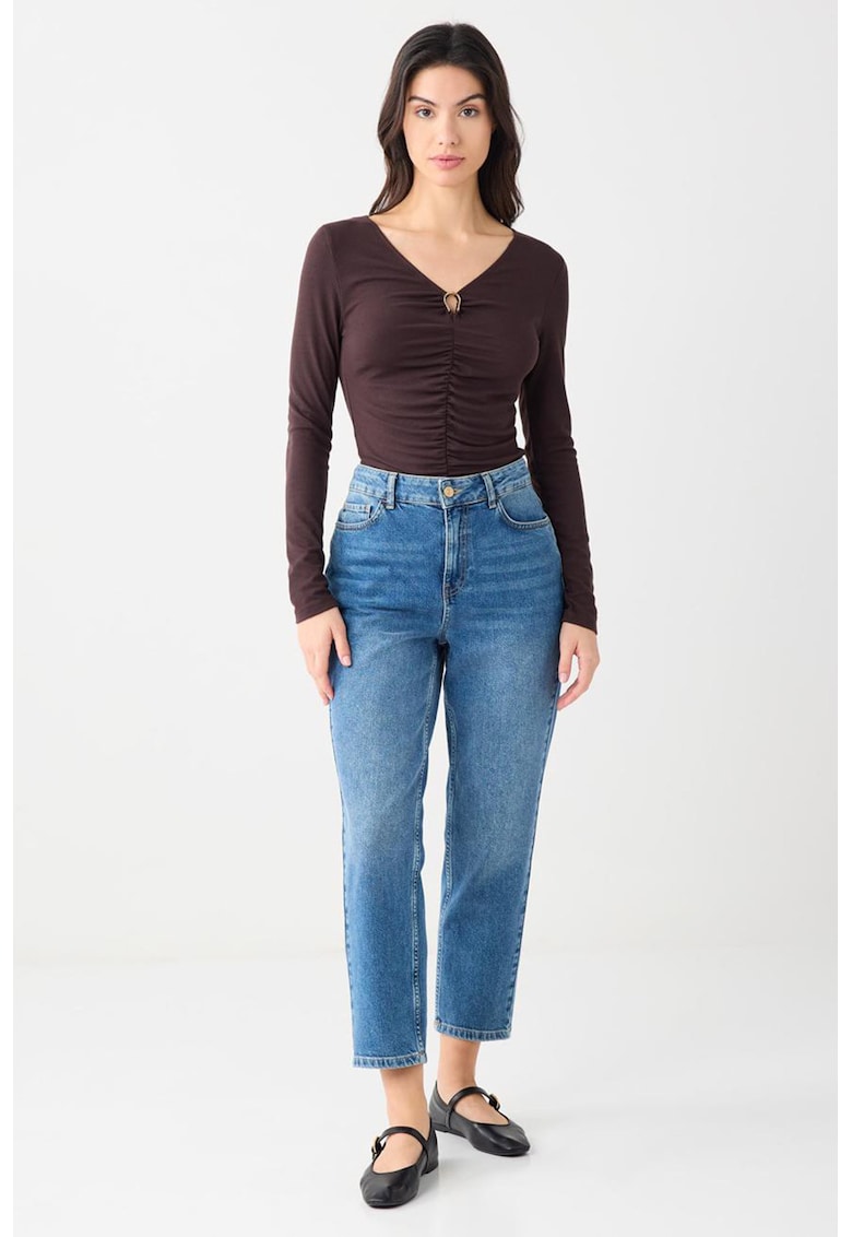 Bluza slim fit cu drapaj frontal - Maro inchis