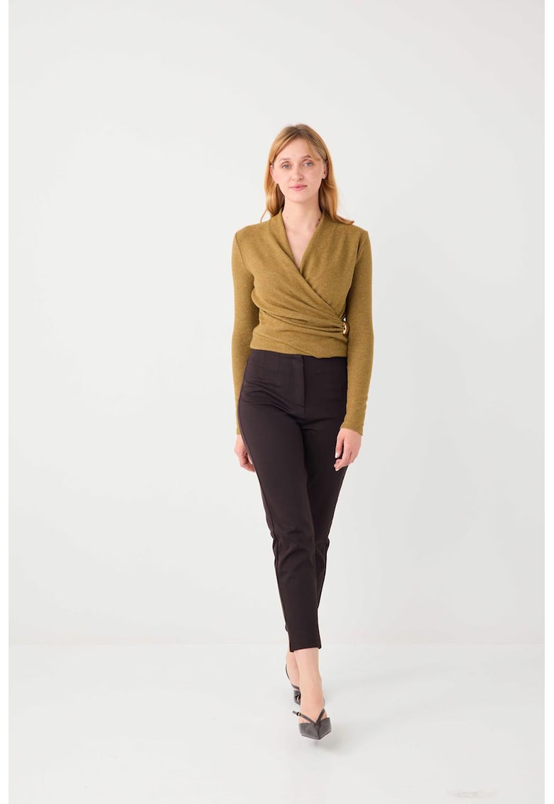 Pantaloni crop eleganti cu model uni - Maro inchis