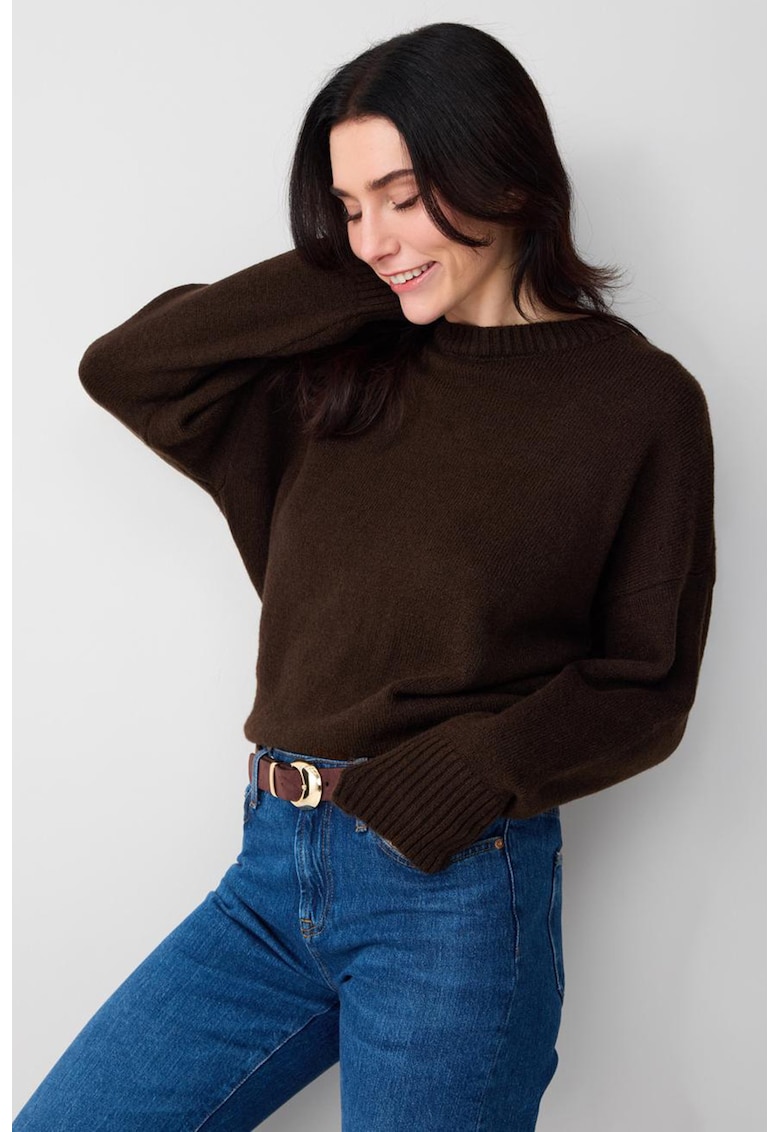 Pulover cu decolteu la baza gatului si maneci cazute - Maro inchis