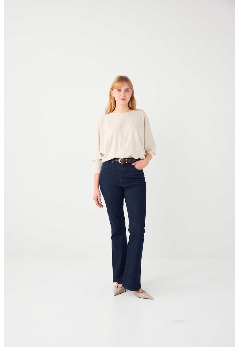 Bluza cu decolteu la baza gatului si maneci 3/4 - Bej deschis