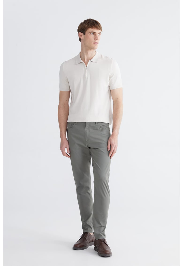 Pantaloni uni slim fit - Verde deschis