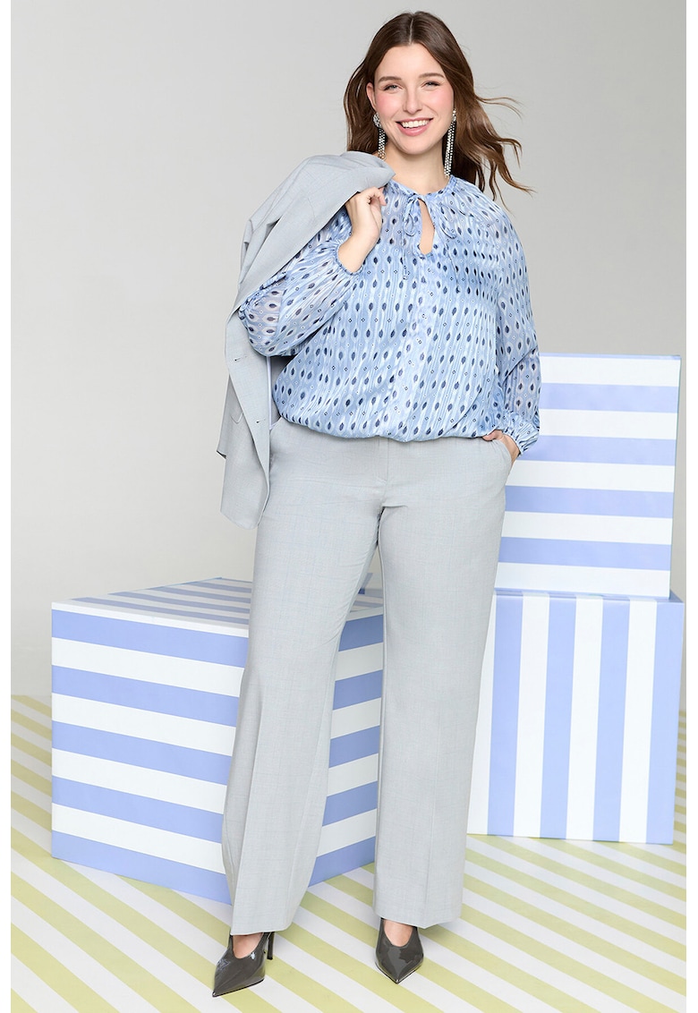 Bluza cu decupaj in V si model - Albastru glaciar