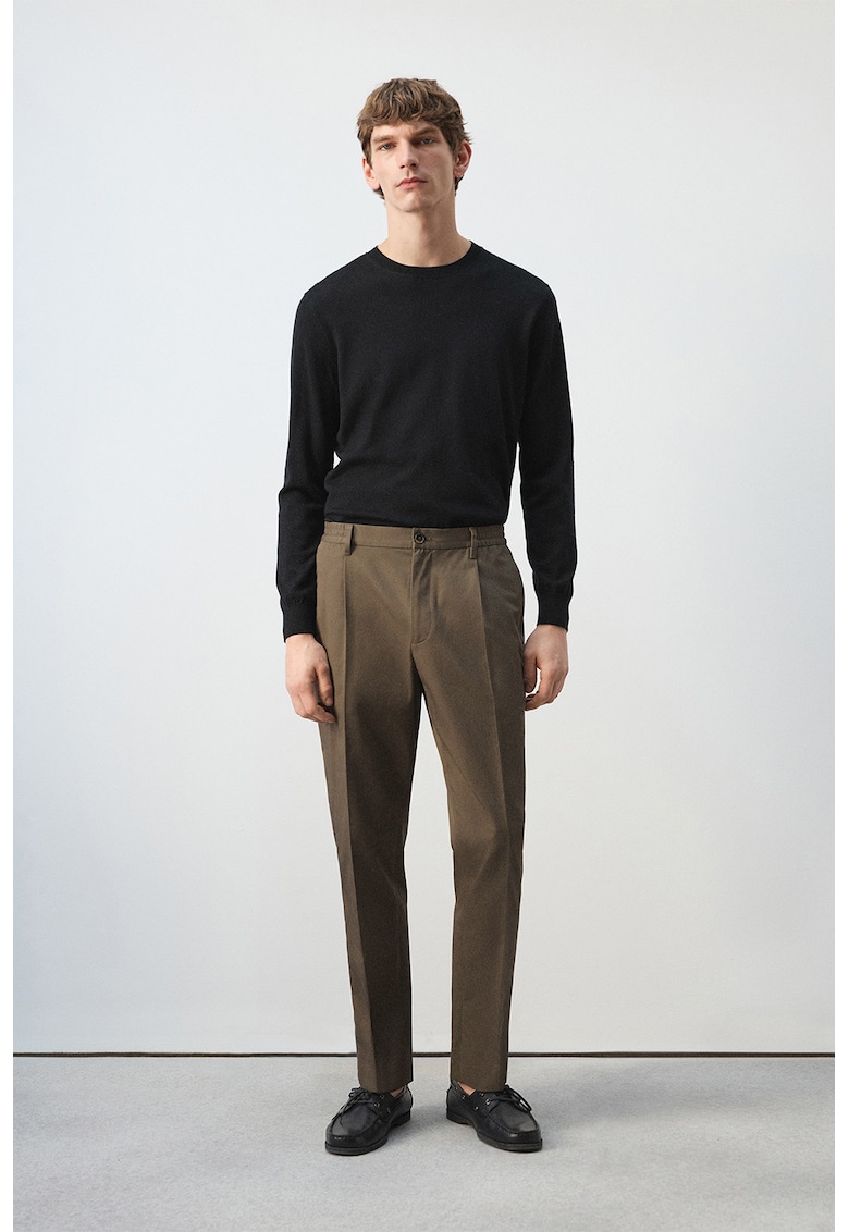 Pantaloni regular-fit cu talie elastica - Maro