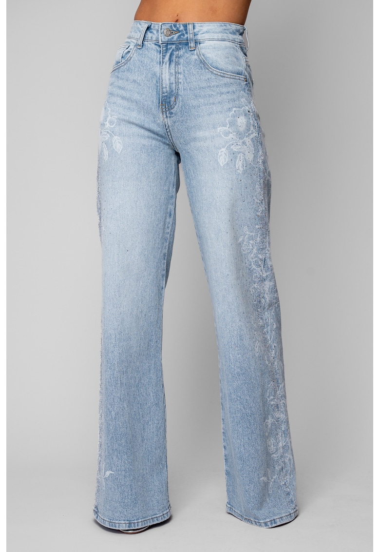 Blugi largi cu model floral si pietricele Light Blue 20053 - Albastru deschis