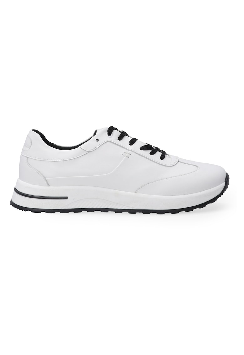 Pantofi sport uni din piele.