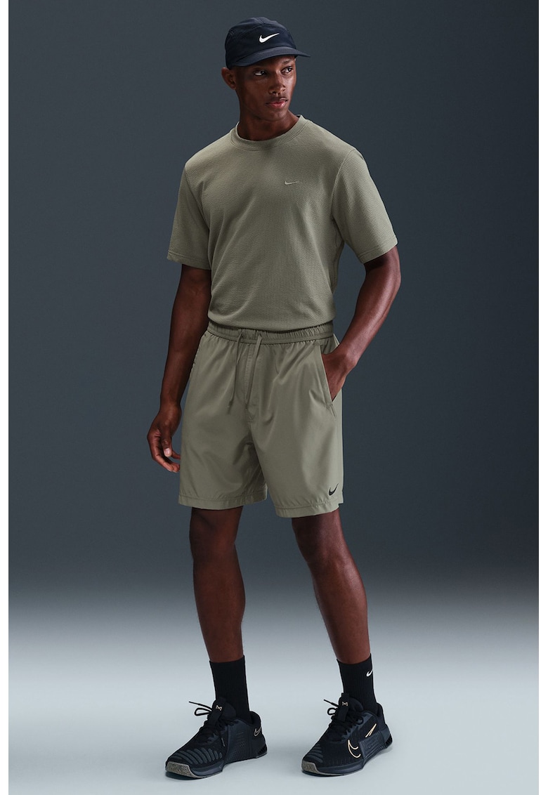 Pantaloni scurti cu tehnologie Dri-FIT pentru antrenament - Grej