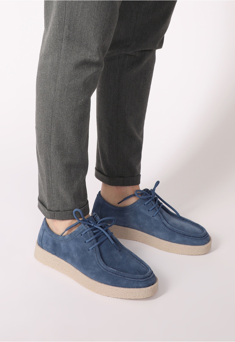 Pantofi casual din piele intoarsa cu sireturi