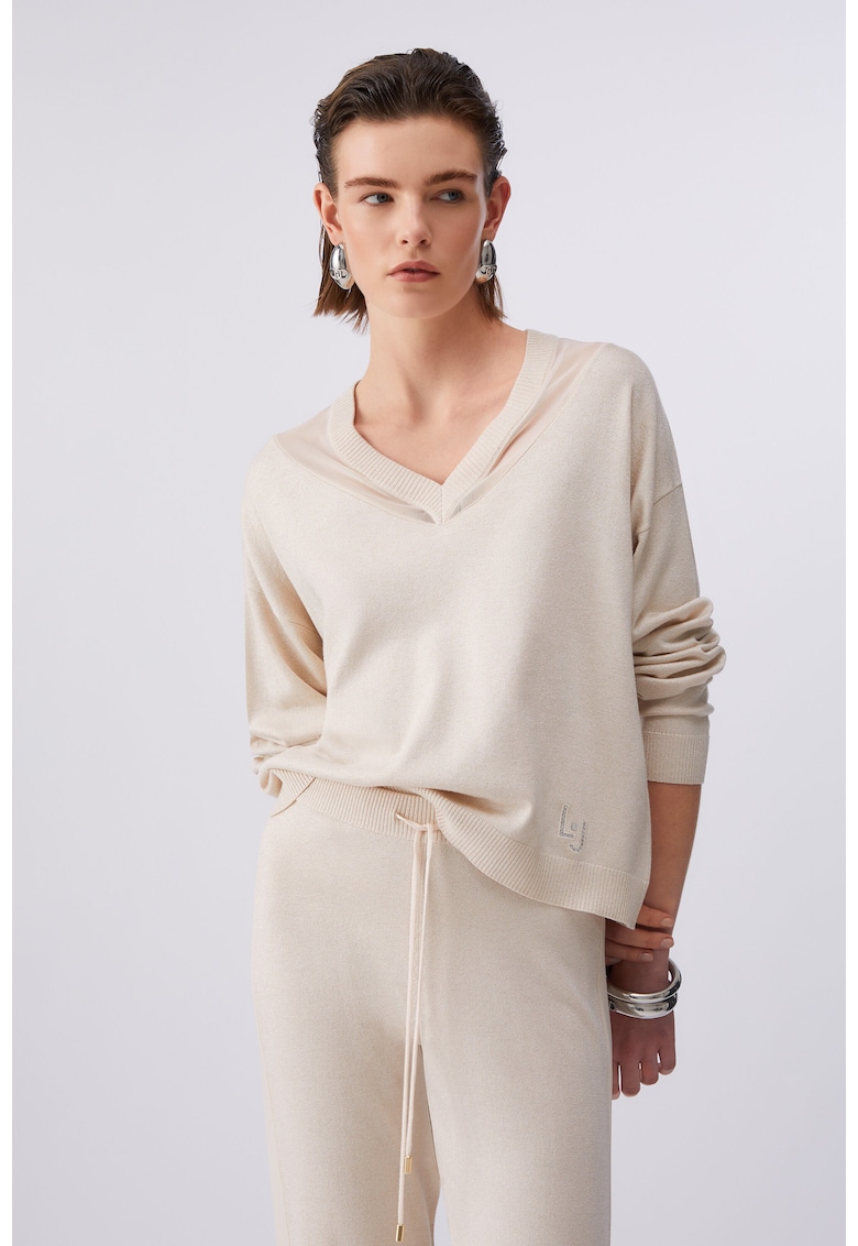 Pulover lejer cu decolteu in V - Crem
