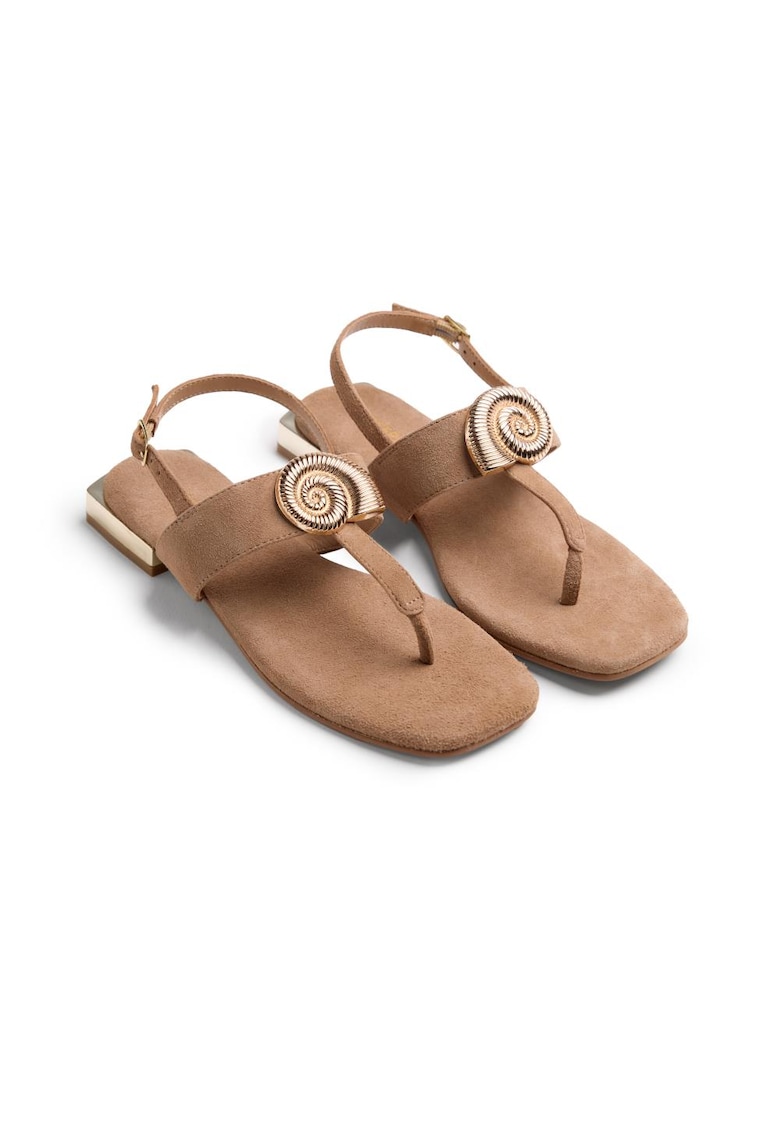 Sandale de piele piele intoarsa cu bareta separatoare si aplicatie metalica Harrington - Maro camel