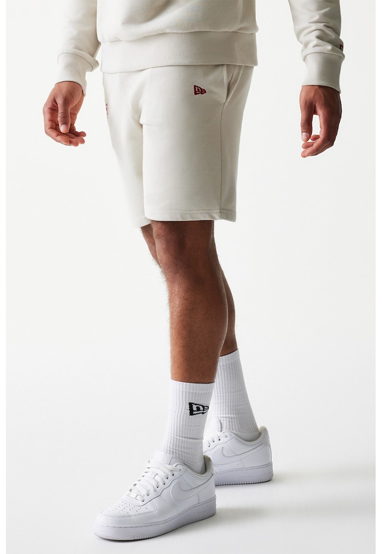 Pantaloni scurti din amestec de bumbac cu logo brodat - Rosu inchis/Bej deschis