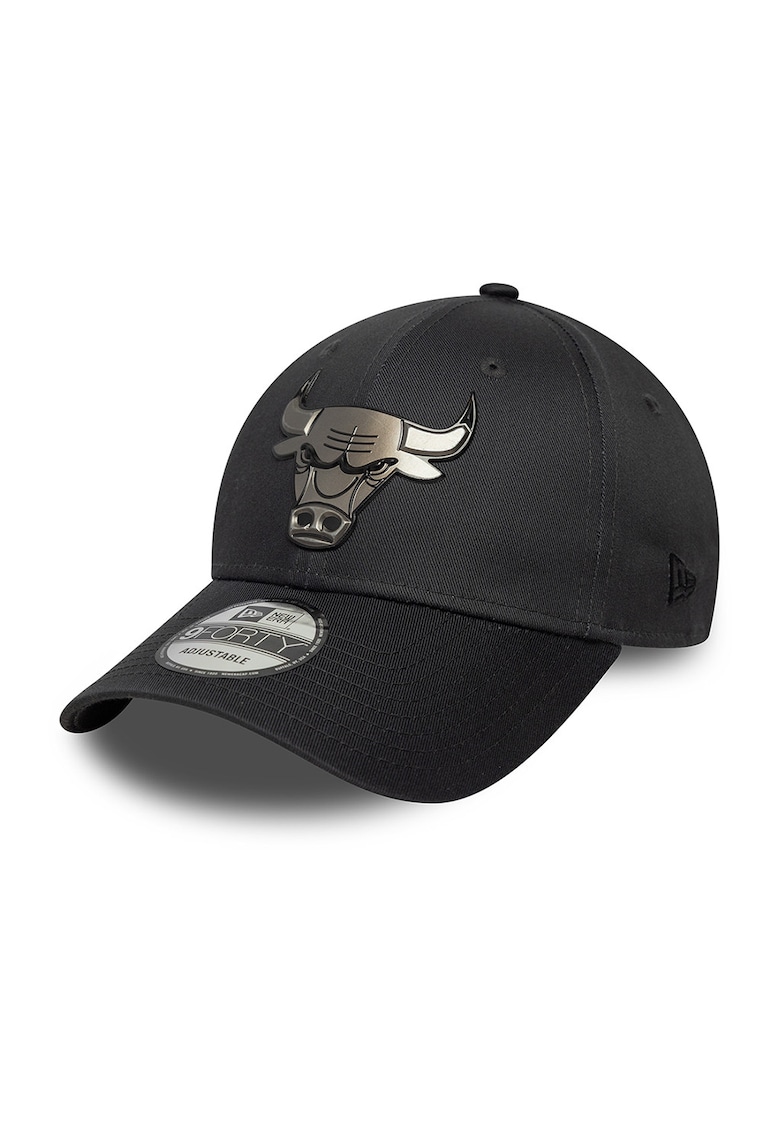 Sapca cu logo metalic 9Forty NBA Chicago Bulls - Negru/Argintiu