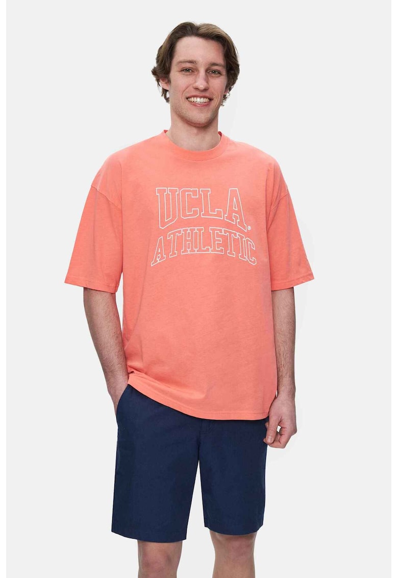 Tricou cu imprimeu logo si decolteu la baza gatului Webster - Roz