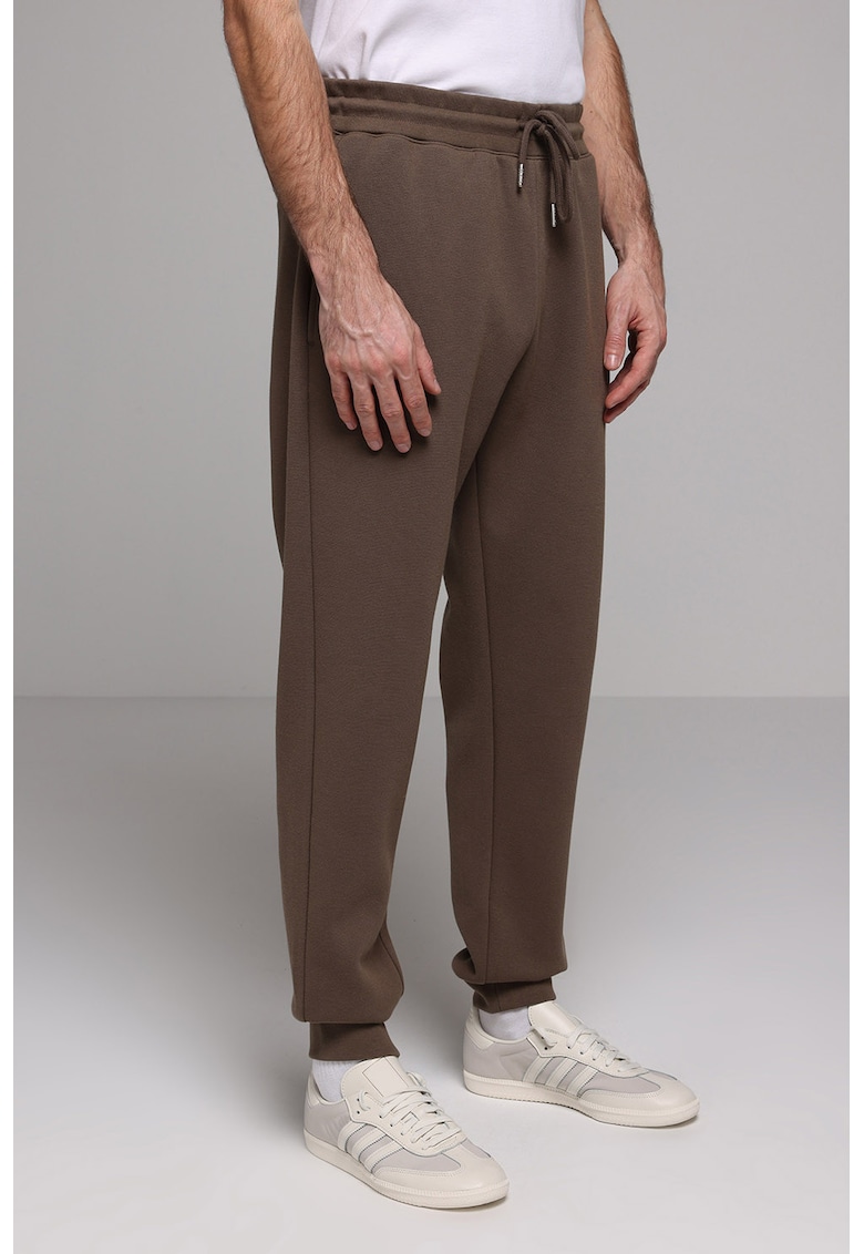 Pantaloni regular fit de trening cu buzunare - Maro pamantiu
