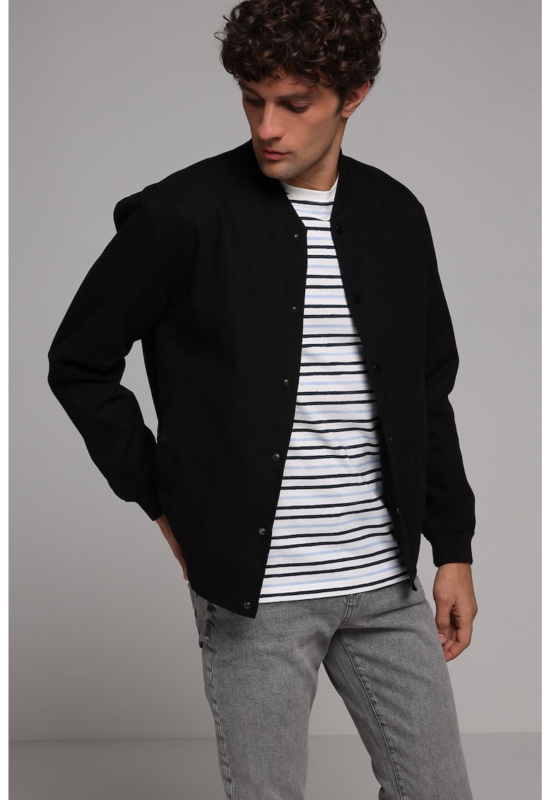 Jacheta bomber cu capse - Negru