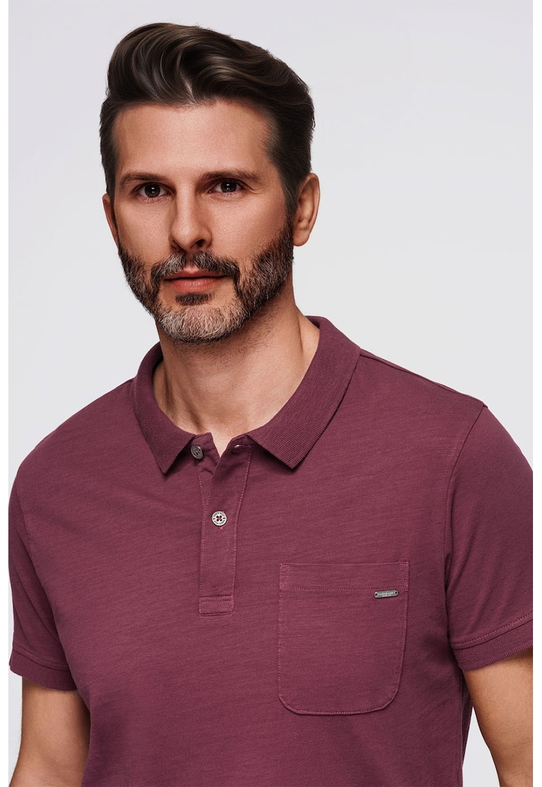 Tricou cu model uni si buzunar pe piept - Rosu capsuna