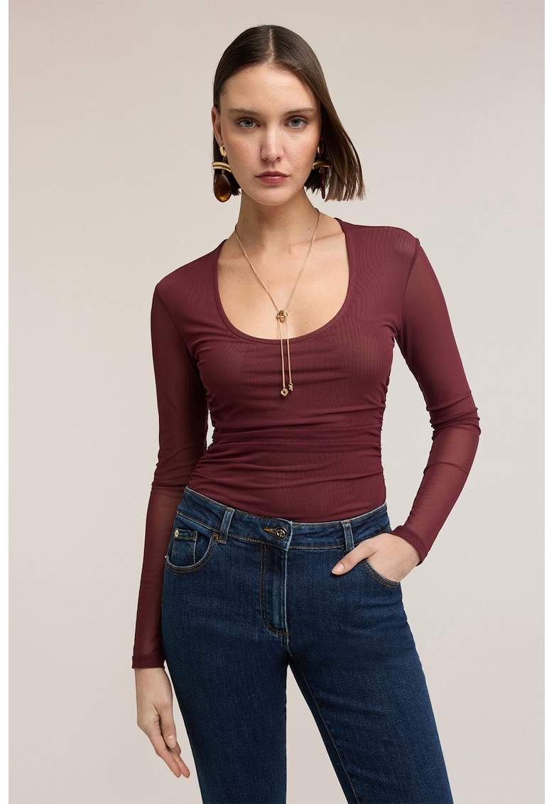 Bluza slim fit cu decolteu rotund - Rosu stins