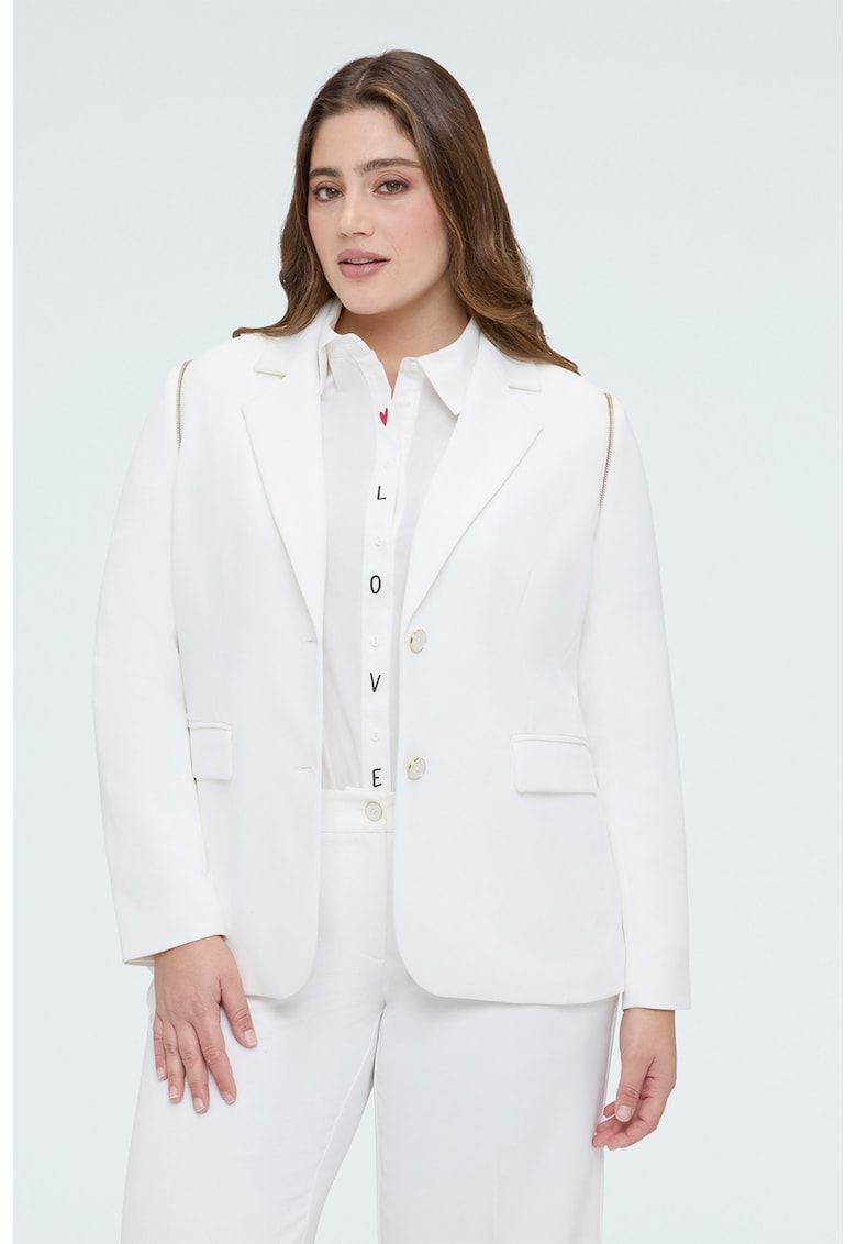 Sacou cu buzunare cu clapa si fermoare pe umeri - Alb