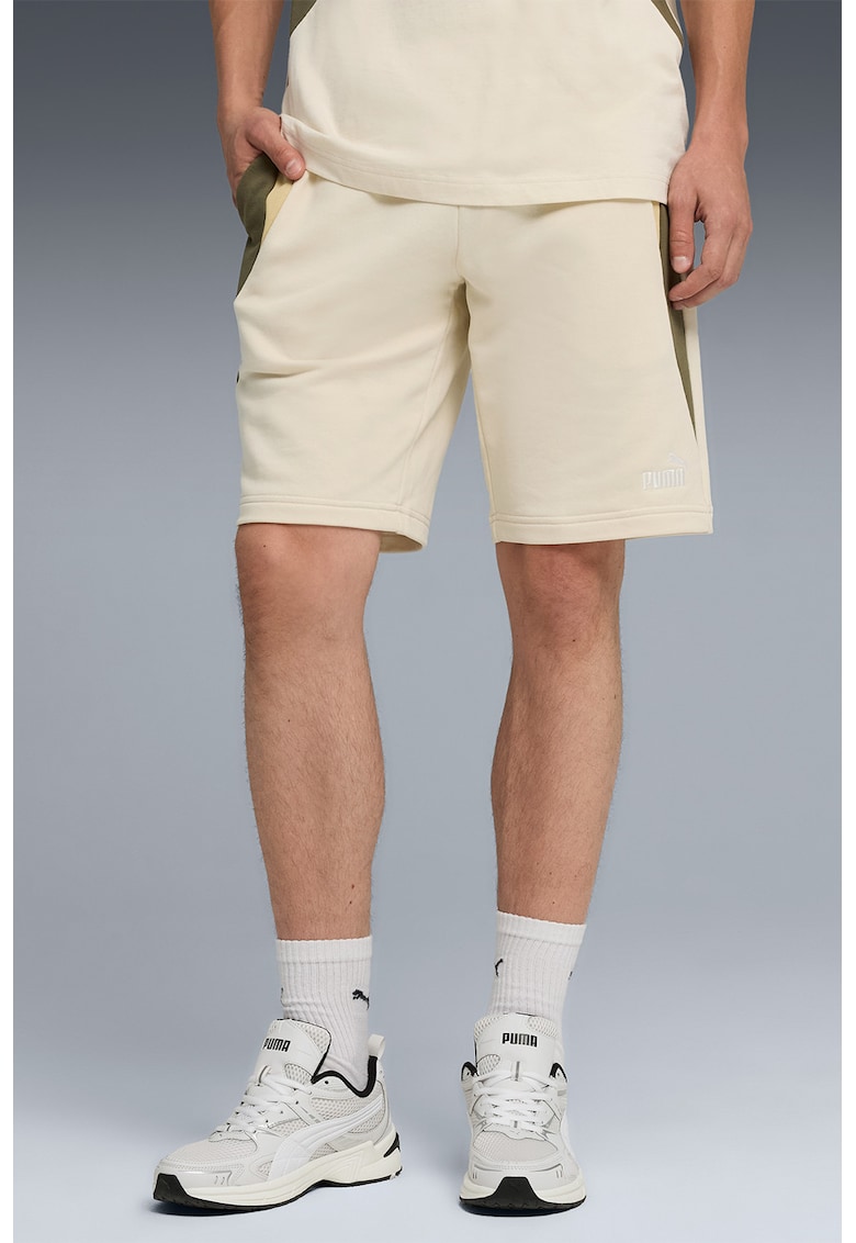 Pantaloni scurti cu benzi contrastante si logo brodat - Kaki/Maro camel