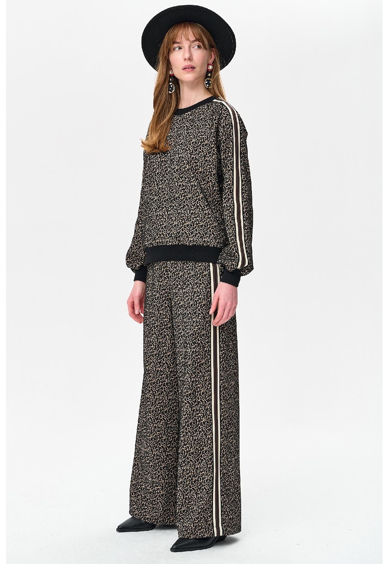 Pantaloni animal print cu croiala ampla Cosmos