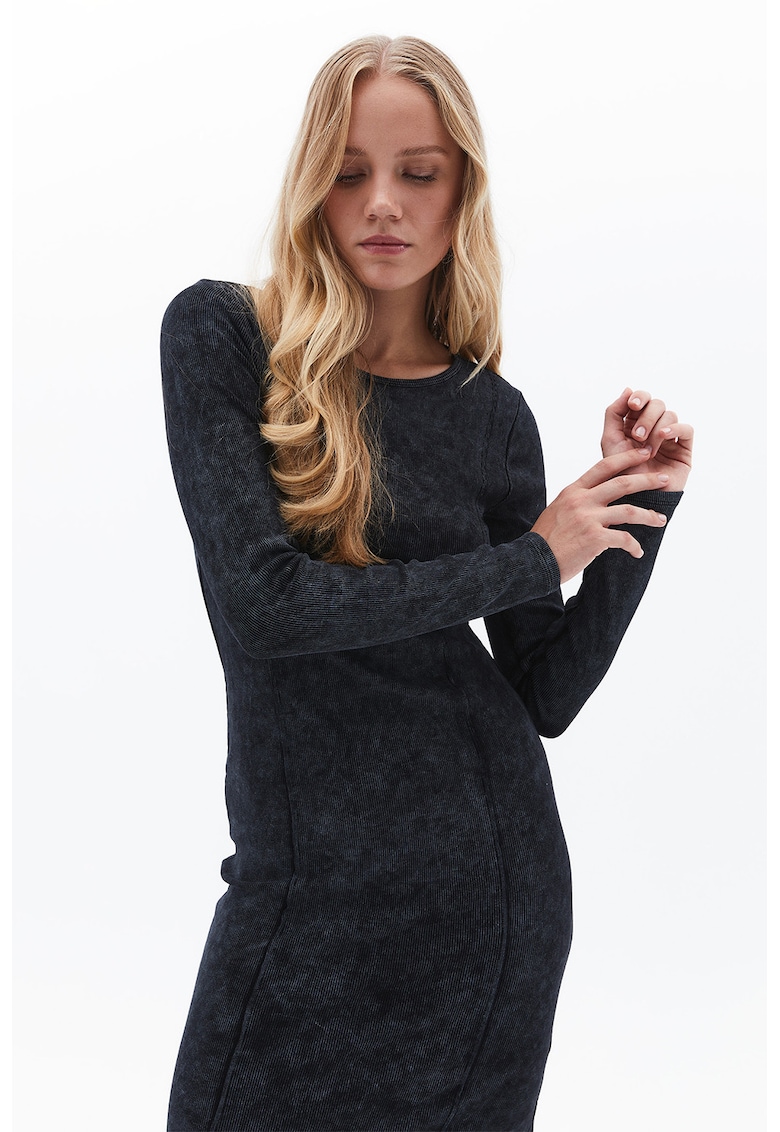 Rochie lunga cu decolteu rotund - Negru