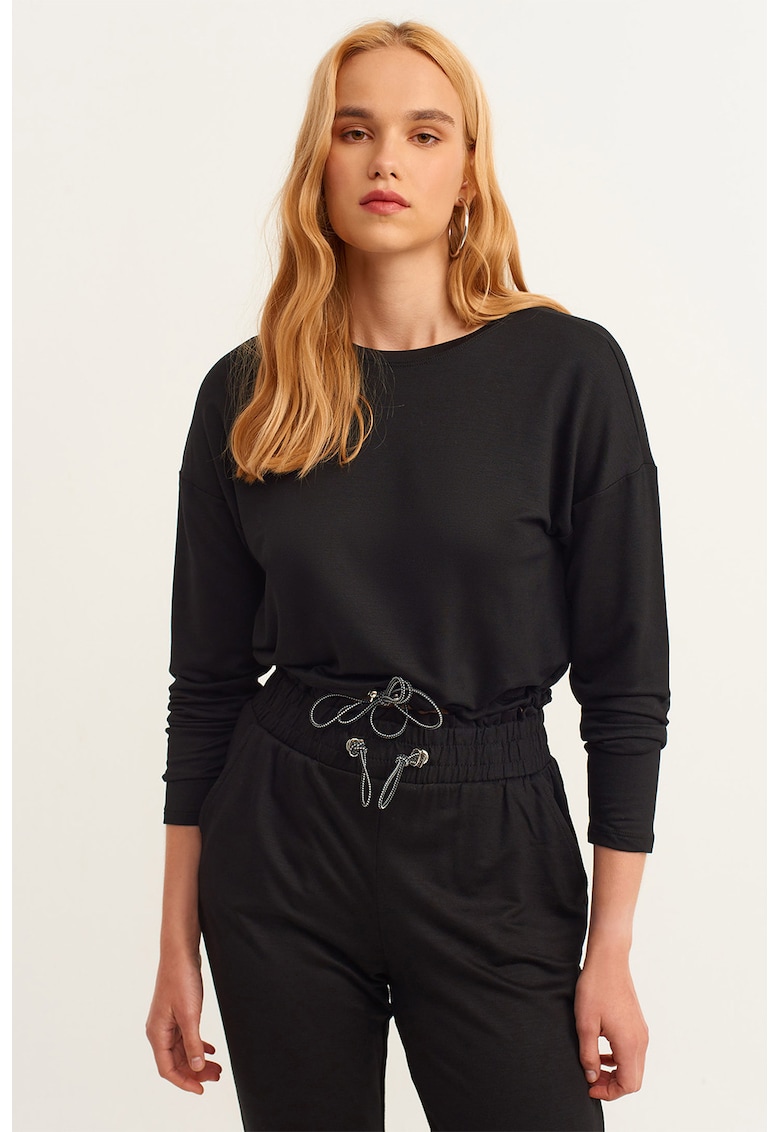 Bluza cu terminatie cu snur - Negru