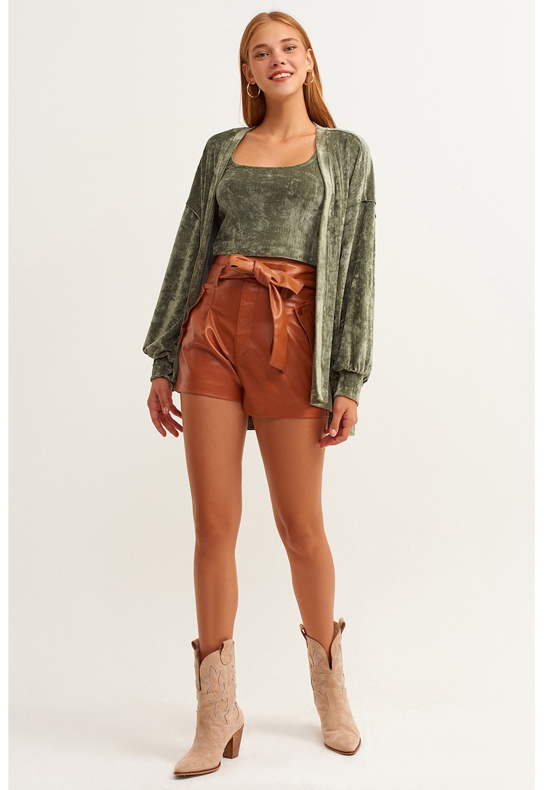 Pantaloni scurti din piele ecologica cu cordon in talie - Maro scortisoara