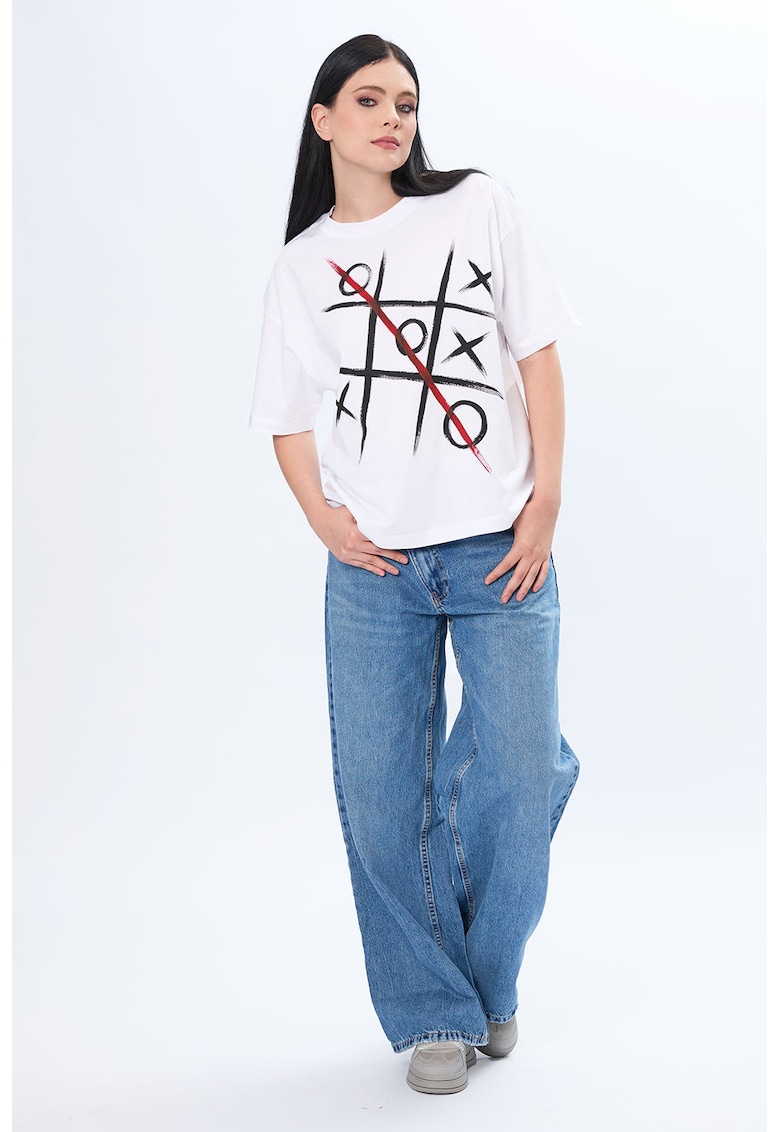 Tricou supradimensionat pictat manual XO