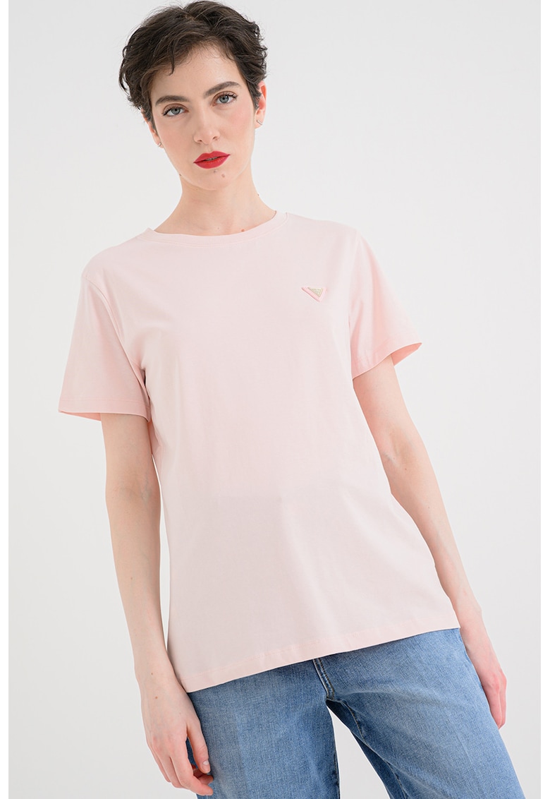 Tricou cu decolteu la baza gatului si aplicatie logo discreta - Roz