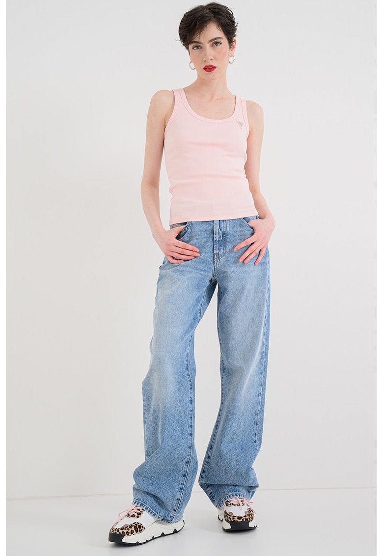 Top slim fit cu decolteu amplu - Roz
