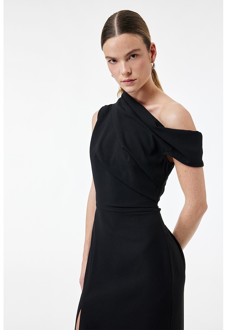 Rochie lunga cu croiala cambrata si model uni - Negru