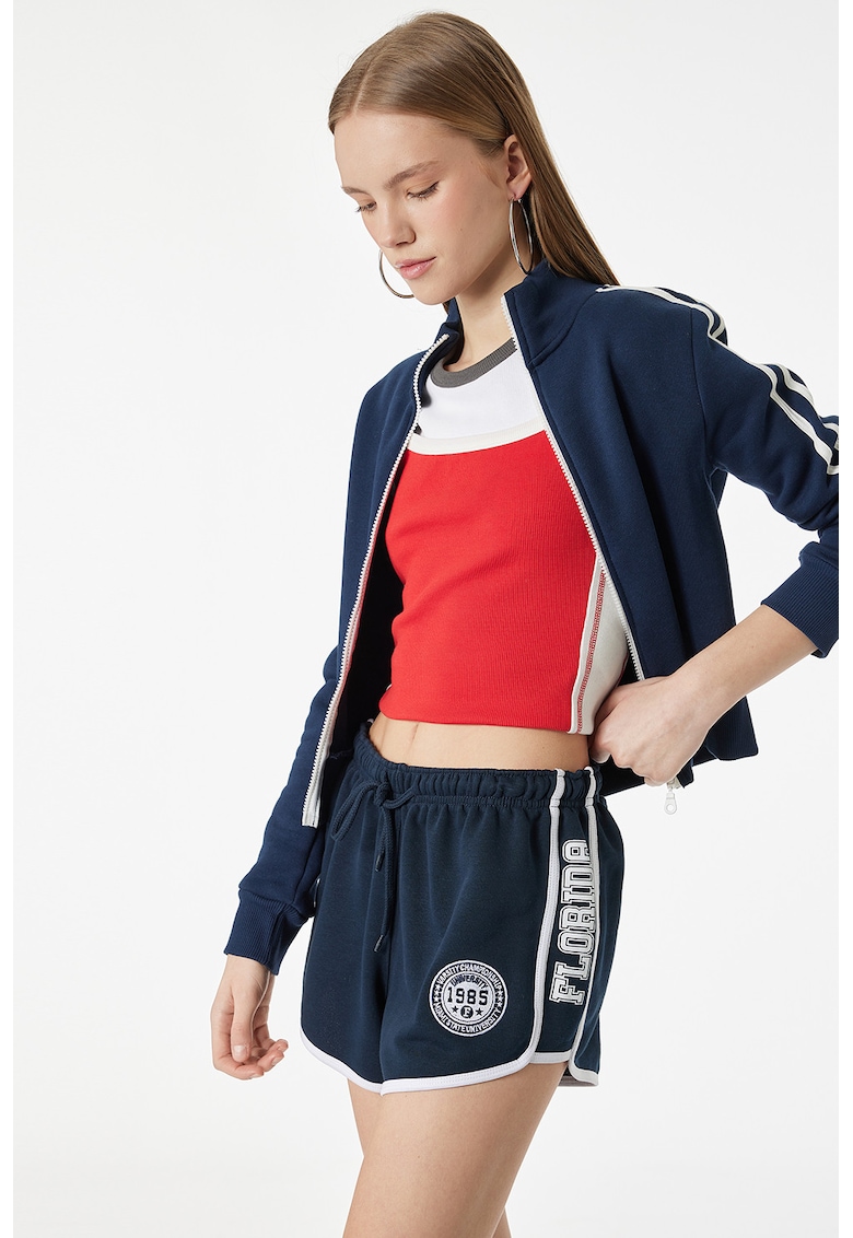 Pantaloni scurti cu model text si snururi - Alb/Bleumarin