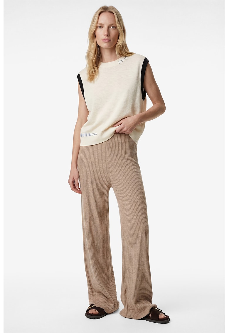 Pantaloni evazati tricotati - Maro deschis