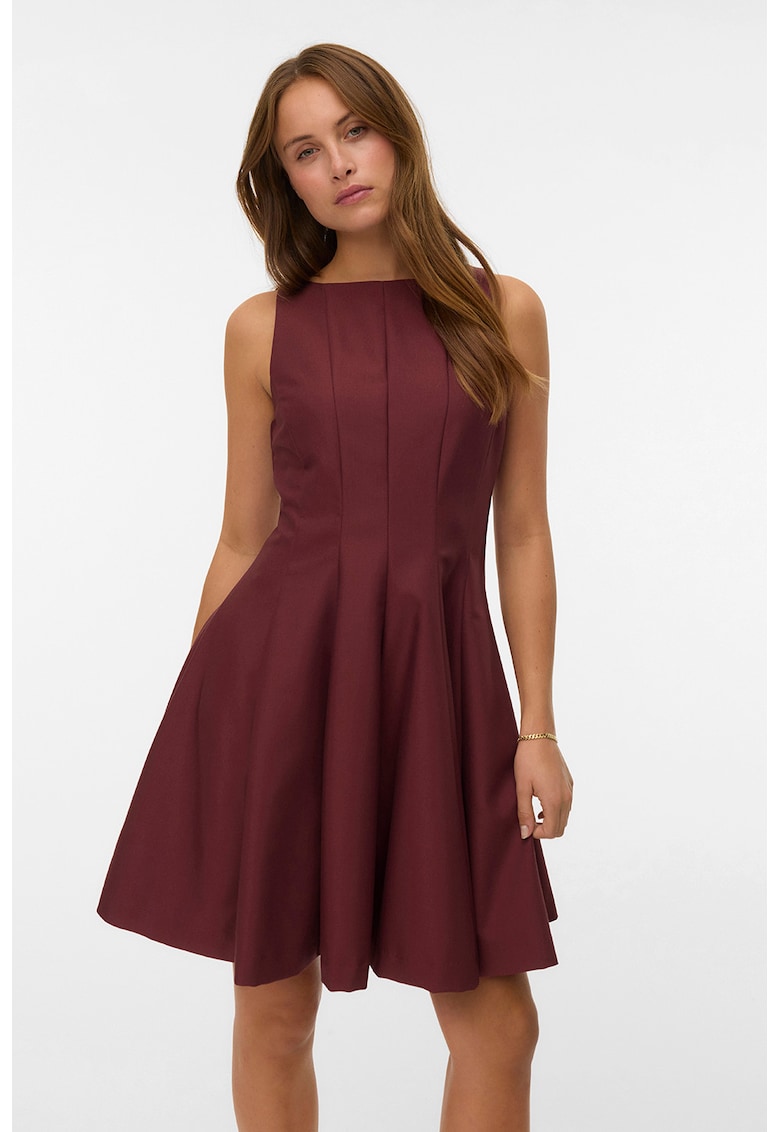 Rochie scurta cu croiala evazata - Visiniu