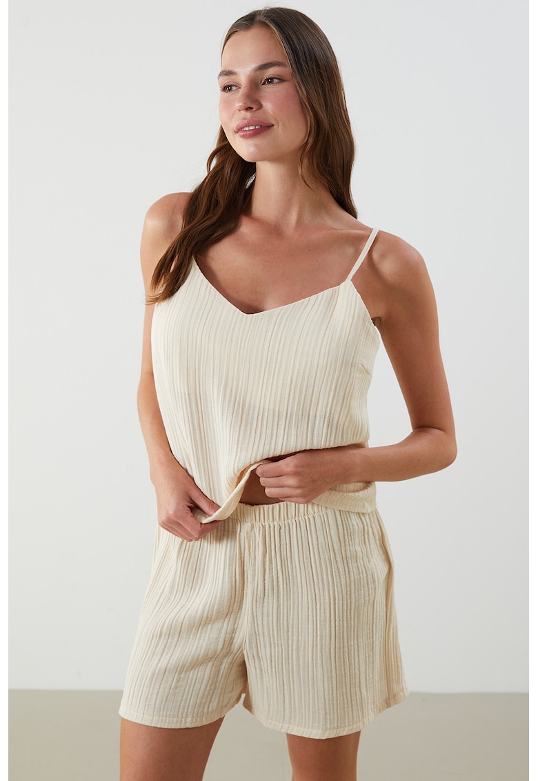 Pijama cu pantaloni scurti si aspect texturat - Bej deschis