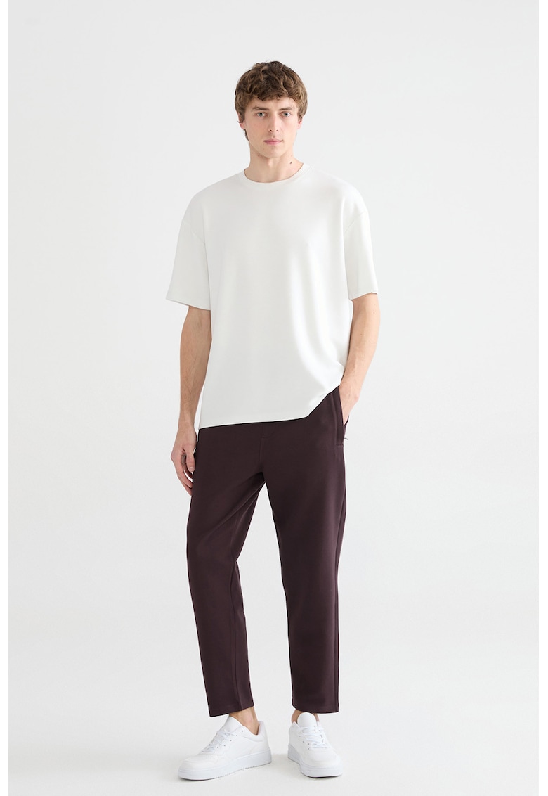 Pantaloni de trening cu croiala dreapta si buzunare - Violet pruna