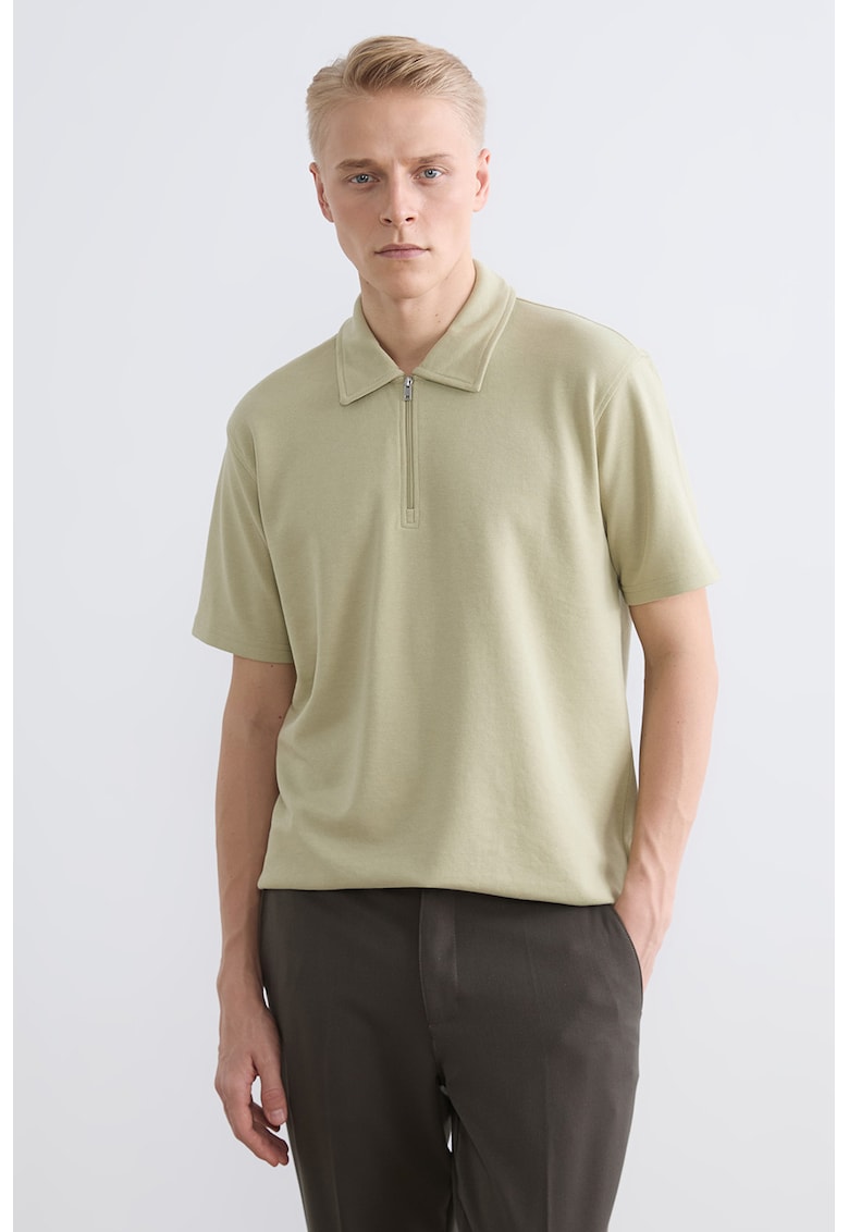 Tricou polo cu model uni si fenta cu fermoar - Verde pal
