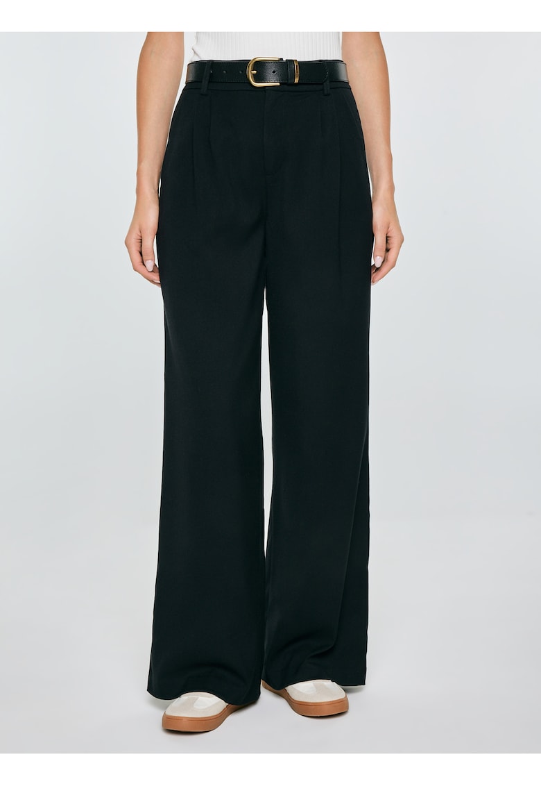 Pantaloni largi cu talie inalta