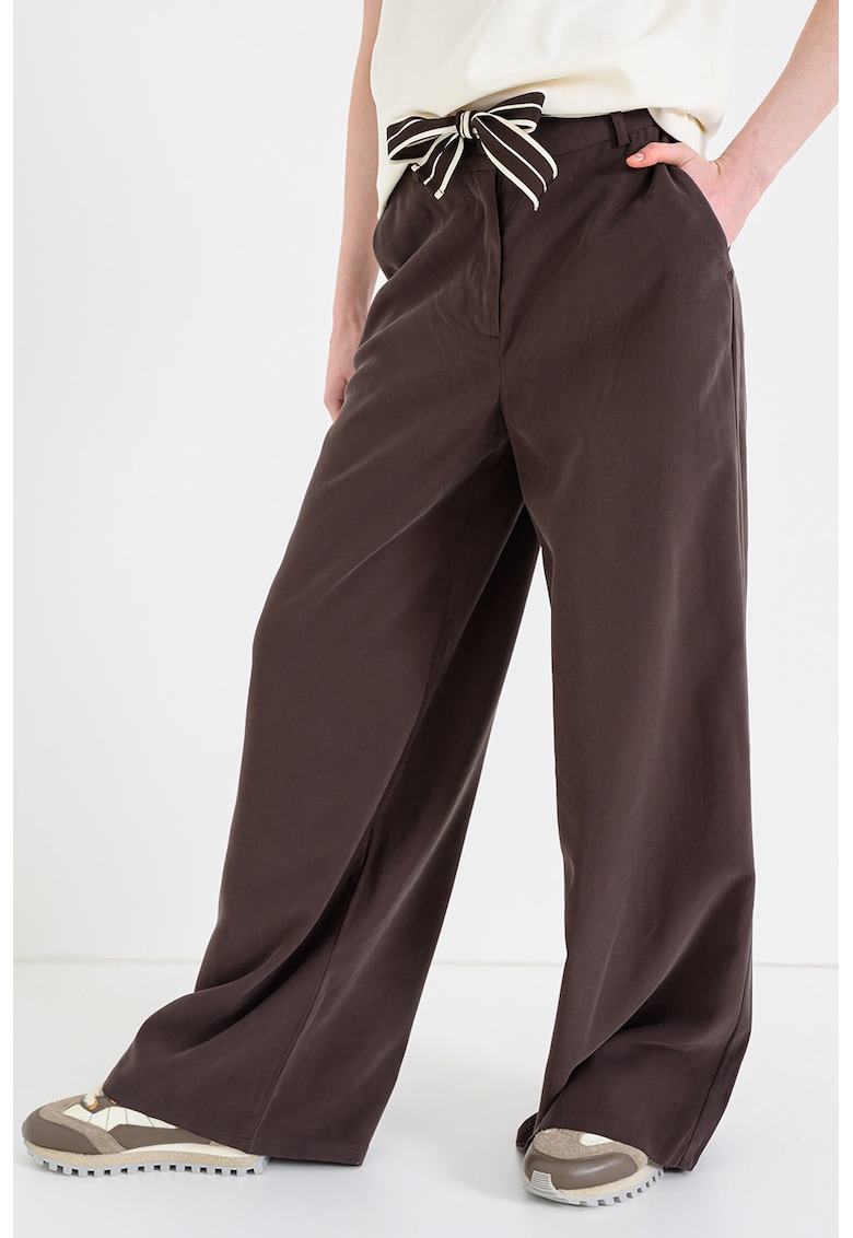 Pantaloni cu croiala ampla si cordon - Maro pamantiu