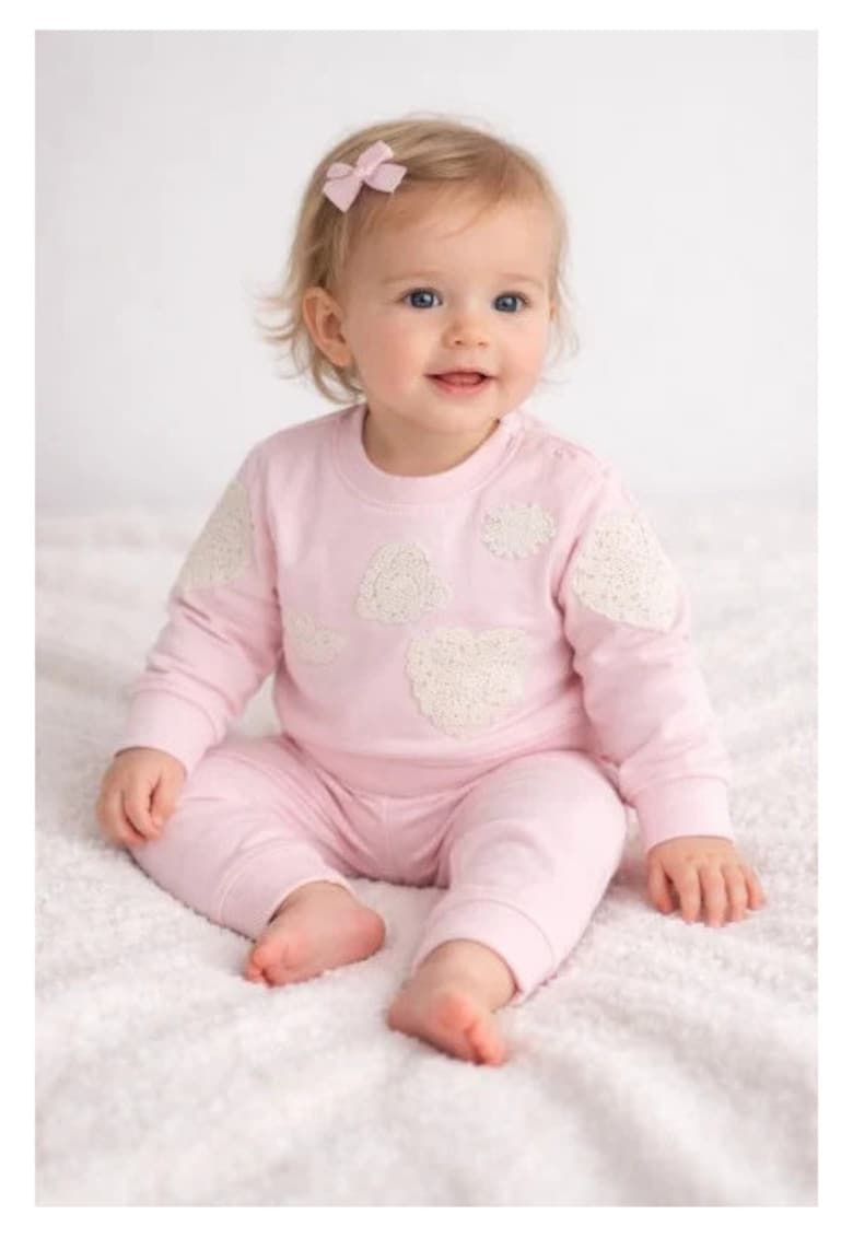 Set 2 piese bebe fete bymurat roz cu aplicatii inimioare si pantaloni comozi - Roz